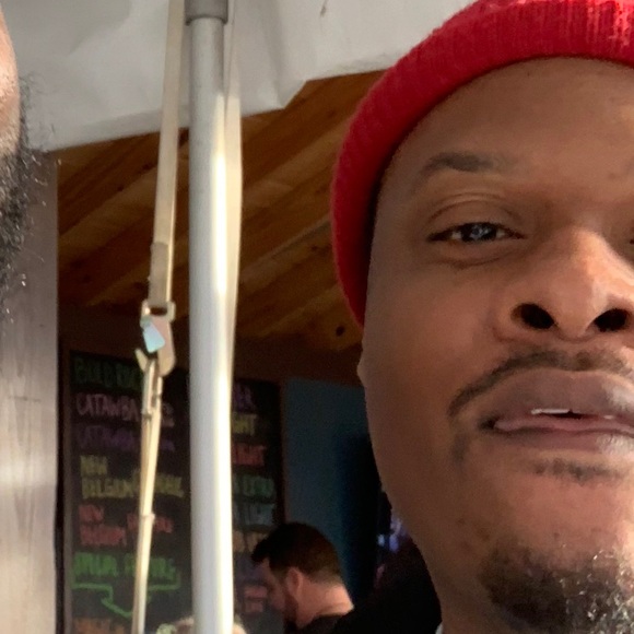 Meet your Posher, Jonathan - Picture 1 of 1